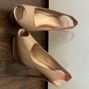 Jessica Simpson Beige Peep-Toe Slingback Heels